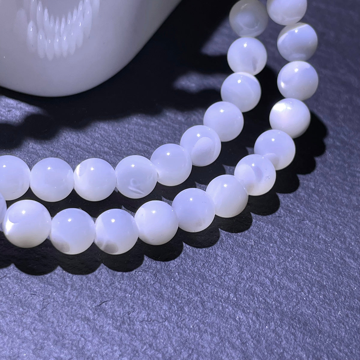 White Shell Stone Bead Bracelet 8mm