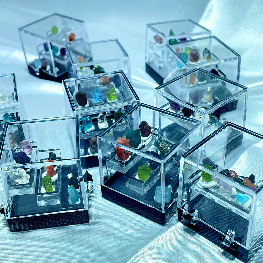 A World of Wonder: Miniature Mineral & Crystal Collection Box