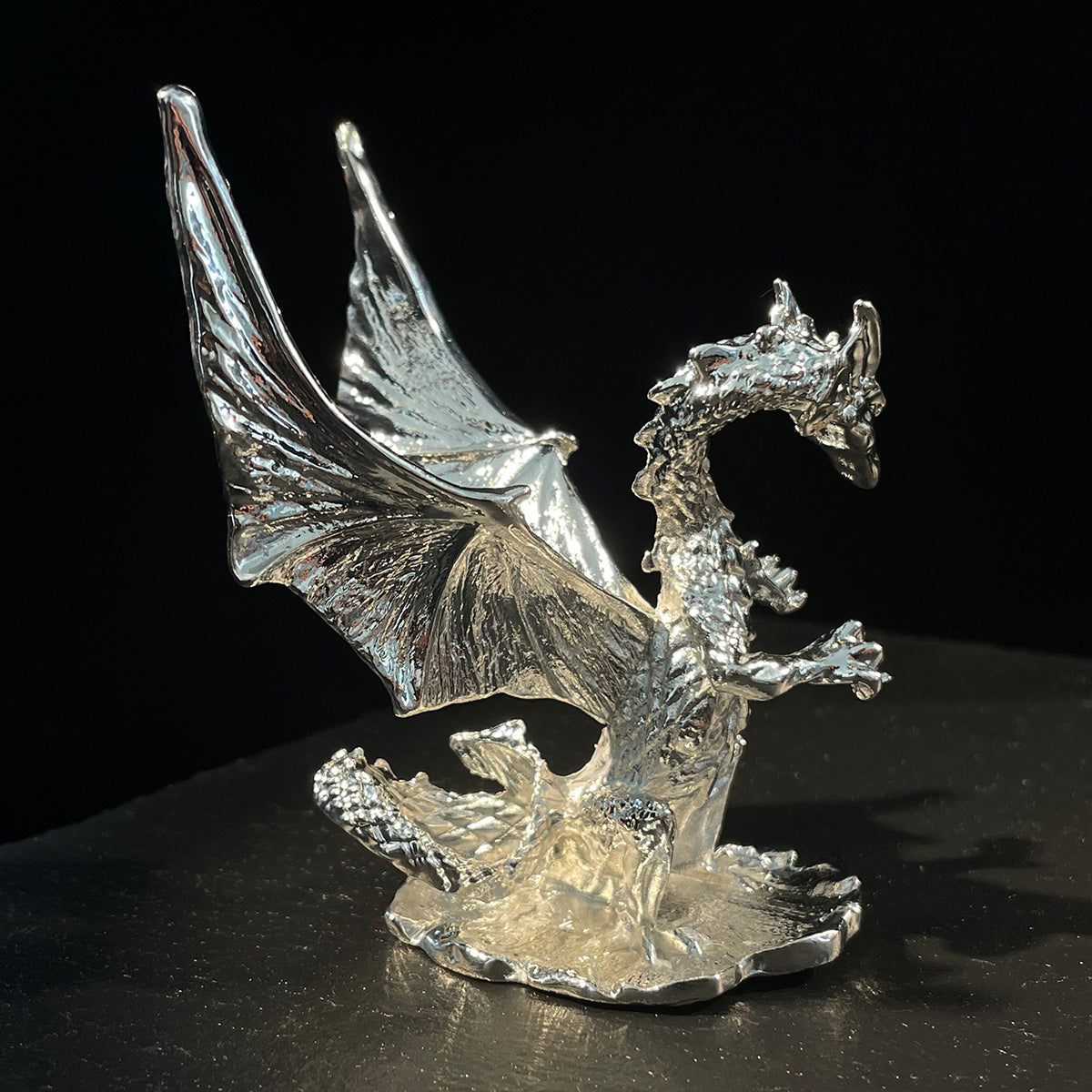 Silver Sheen Alloy Dragon Sphere Stand Ball Holder