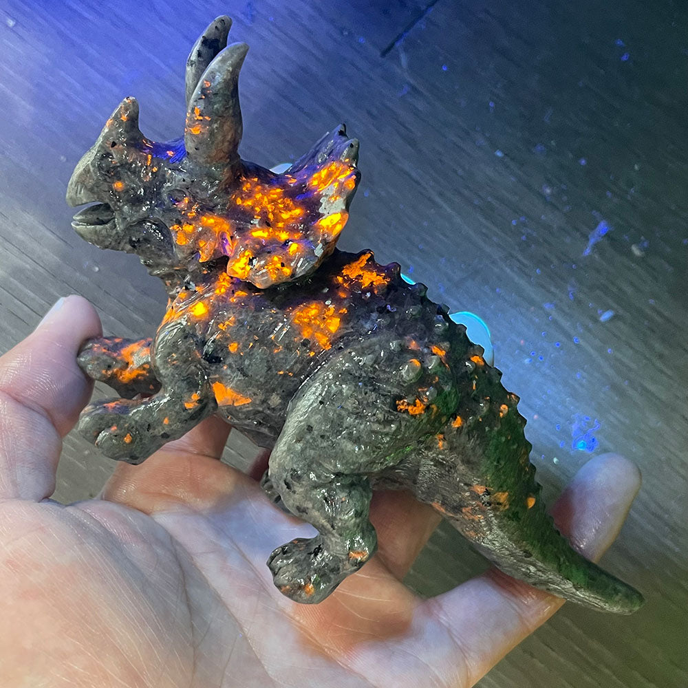 5.7" Realistic Stone Dinosaur Statue – Detailed Triceratops Mineral Specimen