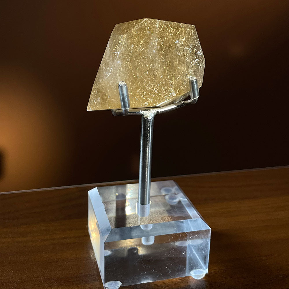 WYSIWYG Golden Rutilated Quartz Freeform & Acrylic Base (0.11kg)