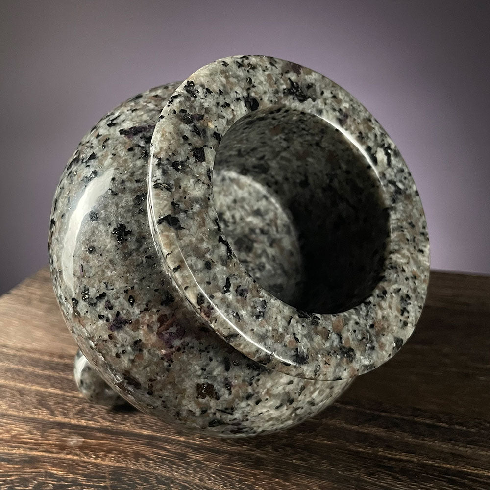 Large UV Reactive Yooperlite Crystal Cauldron - Glowing Magma Altar Bowl (1.1kg)