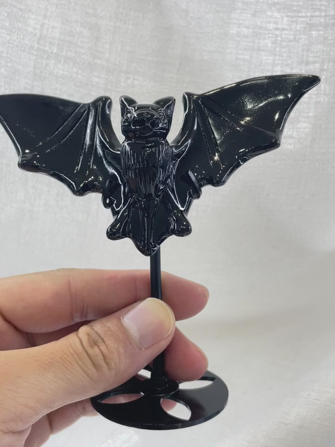 Obsidian bat figurine